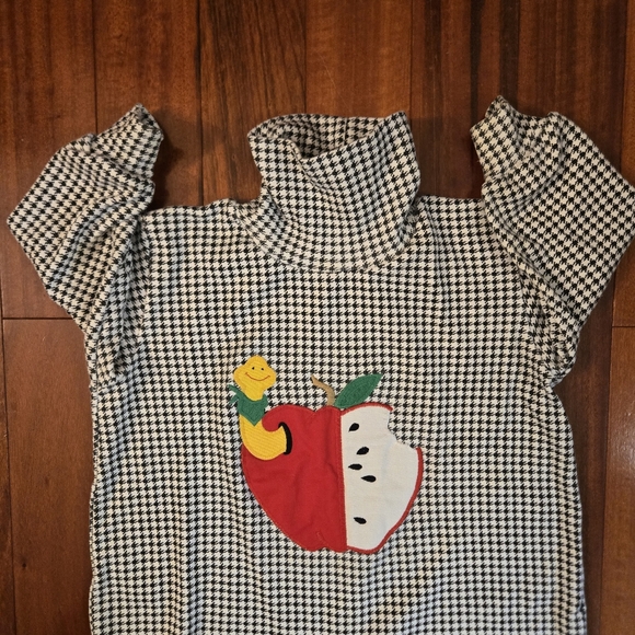 Kelly's Kids Black/white Houndstooth Kids One Piece Romper Apple Design - Picture 3 of 13